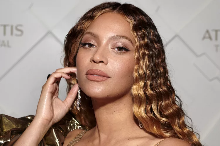 Beyoncé Makes $2.5 Million Donation to L.A. Fire Relief Funds: ‘Los Angeles We Stand with You’