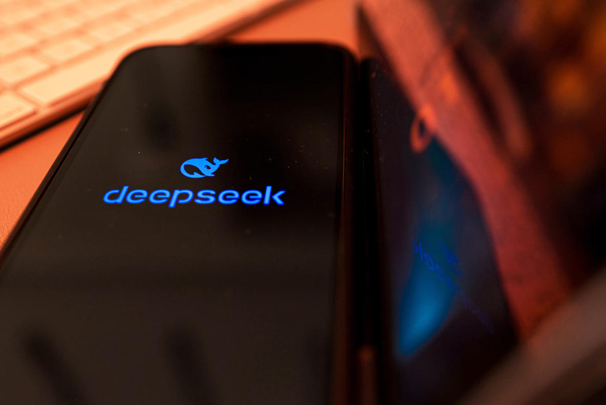 New York state bans DeepSeek from government devices